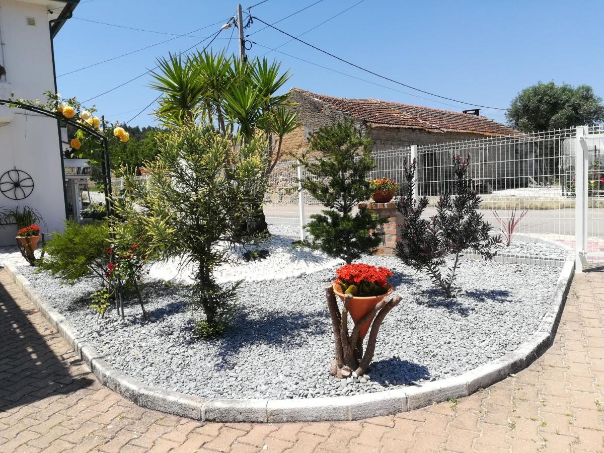O Nosso Cantinho Lourical Exterior photo